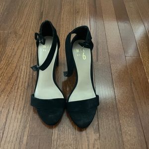 Mia no 6 suede heals